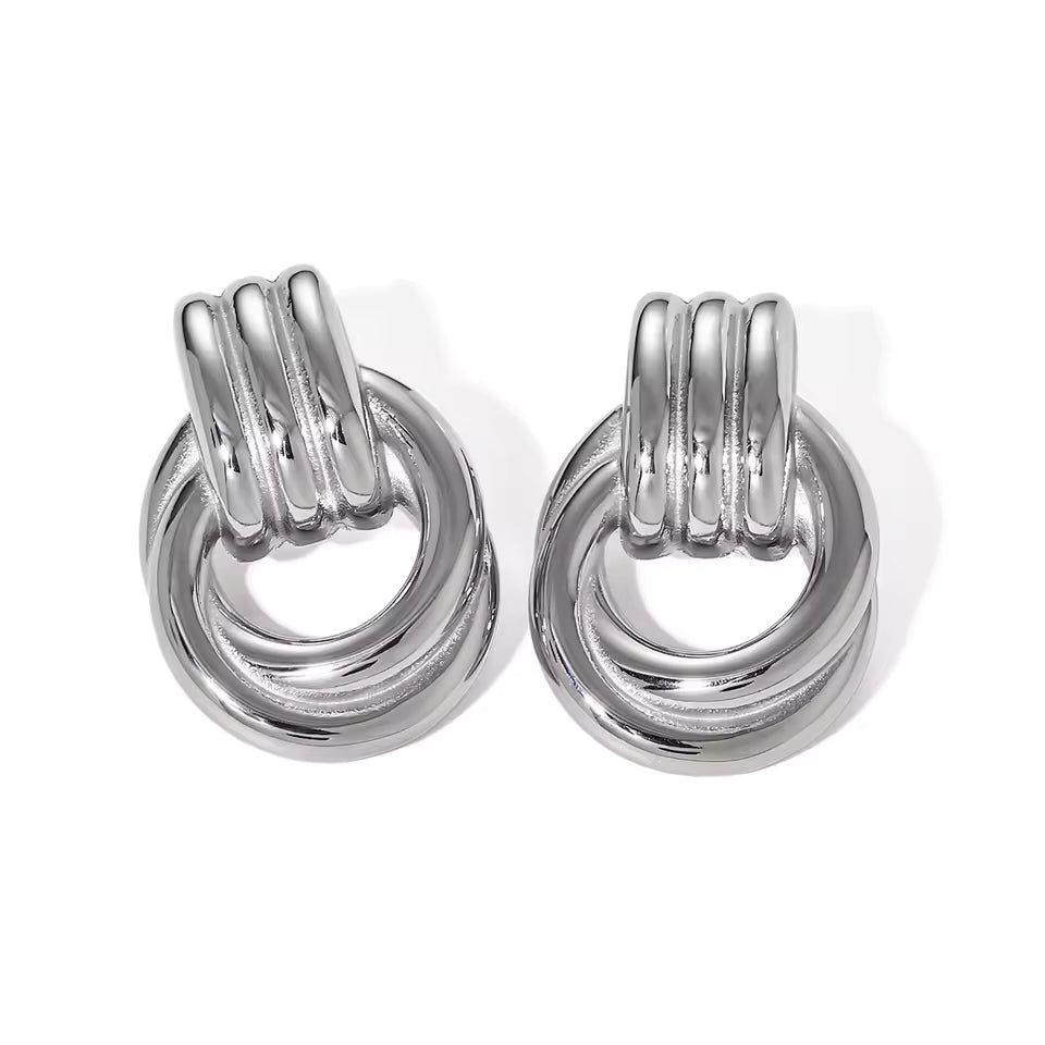 Iconic Loop Earrings